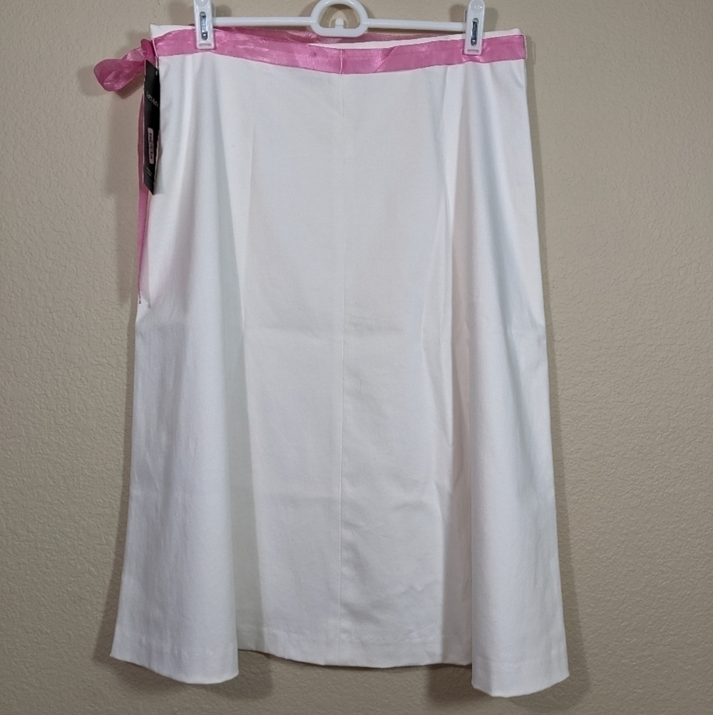 Beautiful White Cotton Skirt with Pink & Yellow Flowers NWT - Picture 5 of 7